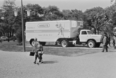 Magyarország, Városliget,Budapesti Ipari Vásár, Budapest XIV., Csepel D-450 típusú nyergesvontató., 1960, Erky-Nagy Tibor, magyar gyártmány, teherautó, Csepel-márka, nemzetközi vásár, Mirelite, Csepel D450, Hűtőautó, Budapest, Fortepan #77108