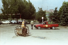 Románia,Erdély, Brassó, Bulevardul Garii, a felvétel a pályaudvar előtt készült., 1989, tm, színes, taxi, Dacia-márka, utcaseprő, automobil, furgon, Fortepan #77328