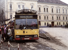 Románia,Erdély, Székelyudvarhely, Márton Áron (eredetileg Deák) tér., 1989, tm, tél, színes, autóbusz, rendszám, DAC-márka, gázüzem, Fortepan #77358