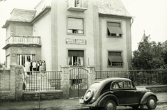 Hungary, Csepel, Budapest XXI., Templom utca 13. (ekkor 1.)., 1946, Lukács Zsolt, automobile, untitled, Budapest, label, Orphanage, National Aid, Fortepan #77684