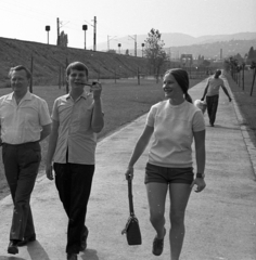 Magyarország, Budapest XI., Hamzsabégi út a Fehérvári út irányából a Bartók Béla út felé nézve., 1974, Fortepan, pipa, Budapest, Négyfogalmú térközjelző, Fortepan #77897