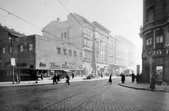 Magyarország, Budapest VIII.,Budapest IX., a Kálvin tér és az Üllői út torkolata., 1952, Fortepan, cégtábla, utcakép, villamos, órás, Budapest, Fortepan #7821