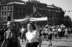 Hungary, Budapest VI., Oktogon, május 1-i ünnepség felvonulói., 1946, Berkó Pál, march, Budapest, kids, banner, uniform, Fortepan #78638