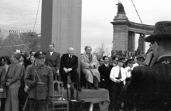 Magyarország, Budapest XIV., Hősök tere, május 1-i ünnepség. Az emelvényen Veres Péter, Rákosi Mátyás, Szakasits Árpád., 1947, Berkó Pál, Budapest, politikus, Fortepan #78872