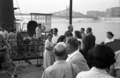 Magyarország, Budapest V., Visegrád gőzhajó a Belgrád rakparti hajóállomáson, háttérben a Szabadság híd budai hídfője., 1956, Berkó Pál, hajó, gőzhajó, Duna, lapátkerekes hajó, Budapest, SZOT Visegrád/Visegrád/Imre hajó, Duna-híd, Feketeházy János-terv, Fortepan #78994