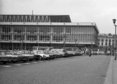 Németország, Drezda, Altmarkt a Wilsdruffer Strasse (Ernst-Thälmann-Strasse) és a Kulturpalast felé nézve., 1975, Berkó Pál, Trabant-márka, Skoda-márka, Barkas-márka, Wartburg-márka, NDK, Citroen DS, Fortepan #79026