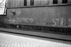 Hungary, Budapest VIII., Bókay János utca az Üllői út közelében, a Fővárosi József Fiúárvaház (Josefium) épülete., 1944, Berkó Pál, label, judaism, arrow cross, antisemitism, Népszava newspaper, Budapest, anti-fascist, Fortepan #79513