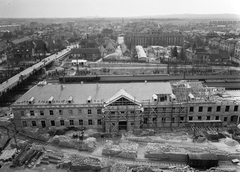 Hungary, Győr, kilátás a Városháza tornyából Nádorváros felé, előtérben a 2-es Posta építkezése, balra a Baross (Lenin) híd., 1956, UVATERV, construction, train station, János Dianóczy-design, József Éhn-design, Fortepan #79660