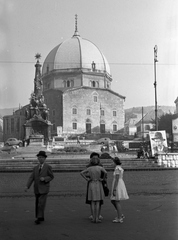 Hungary, Pécs, Széchenyi tér, Dzsámi., 1954, UVATERV, mosque, Holy Trinity Statue, Fortepan #79715