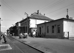 Hungary, Szolnok, vasútállomás., 1955, UVATERV, train station, train station, handbarrow, water crane, Fortepan #79750