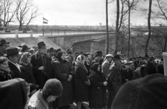 Hungary, Zengővárkony, a 6-os főút Bolond úti völgyhídjának avatása., 1954, UVATERV, festive, audience, Fortepan #79985