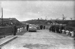 Magyarország, Zengővárkony, a 6-os főút Bolond úti völgyhídjának avatása., 1954, UVATERV, szovjet gyártmány, automobil, Zisz-márka, Zisz 110, rendszám, Mercury-márka, Fortepan #80348