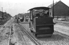 Magyarország, Budapest XXI., II. Rákóczi Ferenc út, a csepeli gyorsvasút építése., 1950, UVATERV, építkezés, vasútépítés, úthenger, Budapest, zúzalék, Fortepan #80353