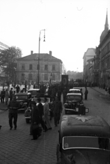 Hungary, Budapest VIII., II. János Pál pápa (Tisza Kálmán) tér a Dologház utca felé nézve, 1946, Berkó Pál, Adler-brand, automobile, gasworks, Budapest, Fortepan #80367