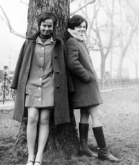 Hungary, Budapest V., Szabadság tér., 1969, Fortepan, smile, women, double portrait, Budapest, Fortepan #8108