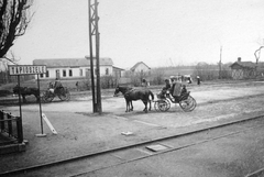 Magyarország, Tápiószele, vasútállomás., 1930, Fortepan, vasút, ló, hintó, szekér, vasútállomás, helységnév tábla, Fortepan #8191