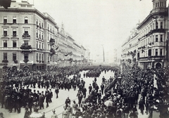 Magyarország, Budapest VII., Erzsébet körút, Kossuth Lajos temetési menete a Dohány utcánál. A felvétel 1894. április 1-én készült. A kép forrását kérjük így adja meg: Fortepan / Budapest Főváros Levéltára. Levéltári jelzet: HU.BFL.XV.19.d.1.04.012, 1900, Budapest Főváros Levéltára / Klösz György fényképei, Klösz György, Budapest, Fortepan #82042