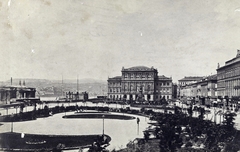 Magyarország, Budapest V., Széchenyi István (Ferenc József) tér, szemben a Magyar Tudományos Akadémia. A felvétel 1880-1890 között készült. A kép forrását kérjük így adja meg: Fortepan / Budapest Főváros Levéltára. Levéltári jelzet: HU.BFL.XV.19.d.1.05.033, 1900, Budapest Főváros Levéltára / Klösz György fényképei, Klösz György, neoreneszánsz, Magyar Tudományos Akadémia, Budapest, Friedrich August Stüler-terv, Fortepan #82088