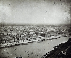 Magyarország, Budapest V.,Budapest IX.,Budapest XI., Pest látképe a Gellérthegyről, középpontban a Fővámház. A felvétel 1878 körül készült. A kép forrását kérjük így adja meg: Fortepan / Budapest Főváros Levéltára. Levéltári jelzet: HU.BFL.XV.19.d.1.05.181, 1900, Budapest Főváros Levéltára / Klösz György fényképei, Klösz György, hajó, látkép, Budapest, Duna, épület, Fortepan #82236