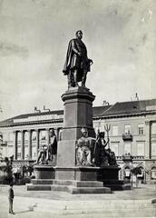 Hungary, Budapest V., Széchenyi István (Ferenc József) tér, Széchenyi István szobra (Engel József, 1880.), háttérben az Európa szálló épülete. A felvétel 1880 körül készült. A kép forrását kérjük így adja meg: Fortepan / Budapest Főváros Levéltára. Levéltári jelzet: HU.BFL.XV.19.d.1.06.002, 1900, Budapest Főváros Levéltára / Klösz György fényképei, Klösz György, sculpture, monument, Budapest, István Széchenyi-portrayal, Fortepan #82263