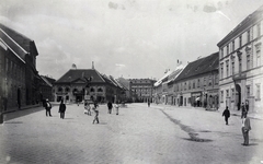 Hungary, Budapest I., Dísz tér. A felvétel 1893 körül készült. A kép forrását kérjük így adja meg: Fortepan / Budapest Főváros Levéltára. Levéltári jelzet: HU.BFL.XV.19.d.1.07.019, 1900, Budapest Főváros Levéltára / Klösz György fényképei, Klösz György, monument, street view, coffee house, Budapest, Fortepan #82343