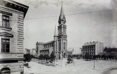 Magyarország, Budapest IX., Bakáts tér, Assisi Szent Ferenc-templom. A felvétel 1890 után készült. A kép forrását kérjük így adja meg: Fortepan / Budapest Főváros Levéltára. Levéltári jelzet: HU.BFL.XV.19.d.1.07.029, 1900, Budapest Főváros Levéltára / Klösz György fényképei, Klösz György, Ybl Miklós-terv, Budapest, Fortepan #82353