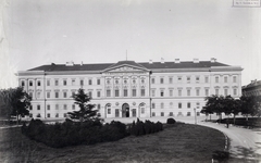 Magyarország, Budapest VIII., a Magyar Királyi Honvéd Ludovika Akadémia épülete. A felvétel 1890 után készült. A kép forrását kérjük így adja meg: Fortepan / Budapest Főváros Levéltára. Levéltári jelzet: HU.BFL.XV.19.d.1.07.098, 1900, Budapest Főváros Levéltára / Klösz György fényképei, Klösz György, Pollack Mihály-terv, klasszicizmus, hadsereg, Budapest, Fortepan #82422