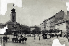 Magyarország, Budapest V.,Budapest IX., Kálvin tér a Vámház körút felé nézve. A Danubius-kút hátterében a református templom. A felvétel 1891-1897 között készült. A kép forrását kérjük így adja meg: Fortepan / Budapest Főváros Levéltára. Levéltári jelzet: HU.BFL.XV.19.d.1.07.120, 1900, Budapest Főváros Levéltára / Klösz György fényképei, Klösz György, szökőkút, szobor, lóvasút, Budapest, Fortepan #82444