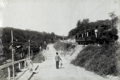 Magyarország, Budapest XII., Fogaskerekű a Karthauzi utca és az Evetke utca találkozásánál. A felvétel 1896-ban készült. A kép forrását kérjük így adja meg: Fortepan / Budapest Főváros Levéltára. Levéltári jelzet: HU.BFL.XV.19.d.1.08.096, 1900, Budapest Főváros Levéltára / Klösz György fényképei, Klösz György, gőzmozdony, fogaskerekű vasút, Budapest, Fortepan #82621