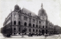 Magyarország, Budapest IX., Üllői út 33-37., Iparművészeti Múzeum. A felvétel 1896 után készült. A kép forrását kérjük így adja meg: Fortepan / Budapest Főváros Levéltára. Levéltári jelzet: HU.BFL.XV.19.d.1.08.119, 1900, Budapest Főváros Levéltára / Klösz György fényképei, Klösz György, szecesszió, múzeum, Lechner Ödön-terv, Budapest, Art Nouveau, Pártos Gyula-terv, Fortepan #82644