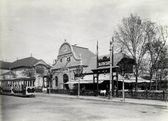 Magyarország, Városliget, Budapest XIV., "Millenniumi kiállítás: Balatoni csárda épülete. A felvétel 1896-ban készült." A kép forrását kérjük így adja meg: Fortepan / Budapest Főváros Levéltára. Levéltári jelzet: HU.BFL.XV.19.d.1.09.014, 1900, Budapest Főváros Levéltára / Klösz György fényképei, Klösz György, villamos, Budapest, Ezredéves Országos Kiállítás, Fortepan #82688