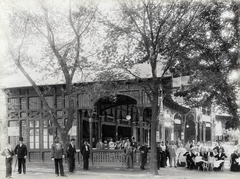 Magyarország, Városliget, Budapest XIV., "Millenniumi kiállítás: Sörkostoló pavilonja. A felvétel 1896-ban készült." A kép forrását kérjük így adja meg: Fortepan / Budapest Főváros Levéltára. Levéltári jelzet: HU.BFL.XV.19.d.1.09.080, 1900, Budapest Főváros Levéltára / Klösz György fényképei, Klösz György, Budapest, Ezredéves Országos Kiállítás, Fortepan #82739