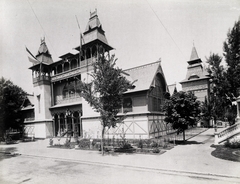 Magyarország, Városliget, Budapest XIV., "Millenniumi kiállítás: Mezőgazdasági pavilon (Kiállítási Igazgatóság Műszaki Osztálya). A felvétel 1896-ban készült." A kép forrását kérjük így adja meg: Fortepan / Budapest Főváros Levéltára. Levéltári jelzet: HU.BFL.XV.19.d.1.09.103, 1900, Budapest Főváros Levéltára / Klösz György fényképei, Klösz György, mezőgazdaság, Budapest, Ezredéves Országos Kiállítás, Fortepan #82761