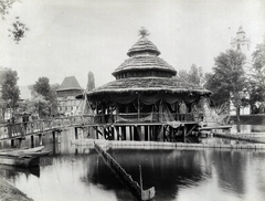 Magyarország, Városliget, Budapest XIV., "Millenniumi kiállítás: Őshalászat pavilonja. A felvétel 1896-ban készült." A kép forrását kérjük így adja meg: Fortepan / Budapest Főváros Levéltára. Levéltári jelzet: HU.BFL.XV.19.d.1.09.110, 1900, Budapest Főváros Levéltára / Klösz György fényképei, Klösz György, Budapest, Ezredéves Országos Kiállítás, Fortepan #82768