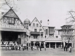 Magyarország, Városliget, Budapest XIV., "Millenniumi kiállítás: Az Ős-Budavár mulatója. A felvétel 1896-ban készült." A kép forrását kérjük így adja meg: Fortepan / Budapest Főváros Levéltára. Levéltári jelzet: HU.BFL.XV.19.d.1.09.129, 1900, Budapest Főváros Levéltára / Klösz György fényképei, Klösz György, Budapest, Ezredéves Országos Kiállítás, Fortepan #82786