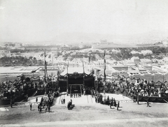 Magyarország, budai Vár, Budapest I., &#34;Millenniumi kiállítás: Az új Királyi Palota (később Budavári Palota) alapkőletétele szemben a Naphegy panorámájával. A felvétel 1896. június 6-án készült.&#34; A kép forrását kérjük így adja meg: Fortepan / Budapest Főváros Levéltára. Levéltári jelzet: HU.BFL.XV.19.d.1.09.167, 1900, Budapest Főváros Levéltára / Klösz György fényképei, Klösz György, Budapest, Ezredéves Országos Kiállítás, Fortepan #82815