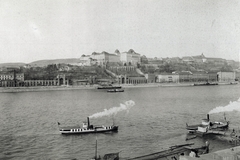 Magyarország, Budapest V.,Budapest I., a Várkert Bazár és a Királyi Palota (később Budavári Palota) a pesti oldalról, a Hungária Szállóból nézve. A felvétel 1898 körül készült. A kép forrását kérjük így adja meg: Fortepan / Budapest Főváros Levéltára. Levéltári jelzet: HU.BFL.XV.19.d.1.13.001, 1900, Budapest Főváros Levéltára / Klösz György fényképei, Klösz György, Duna, Budapest, Fortepan #83518