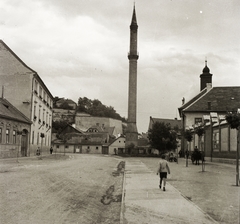 Magyarország, Eger, Minaret a Knézich Károly utcából nézve, jobbra a Szent Sebestyén vértanú templom (volt Irgalmasok temploma)., 1939, Ebner, műemlék, utcakép, minaret, mecset, Fortepan #83764