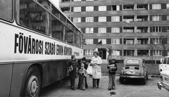 Hungary, Budapest XI., Fraknó utcai parkoló, a Fővárosi Szabó Ervin Könyvtár mozgókönyvtára., 1976, Magyar Hírek folyóirat, bus, automobile, library, number plate, Budapest, Ikarus-brand, Fortepan #84709