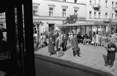 Lengyelország, Krakkó, ulica Basztowa, jobbra a Rynek Kleparski torkolata., 1968, Erdei Katalin, Fortepan #84931