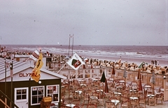 Hollandia, Hága, Scheveningen városrész, strand., 1962, Métneki János dr, strand, színes, tengerpart, Martini-márka, Heineken-márka, Fortepan #85149