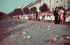 Románia,Erdély, Beszterce, Fa utca (strada Liviu Rebreanu) a magyar csapatok bevonulása idején. A felvétel 1940. szeptember 8-án készült., 1940, Fortepan, területgyarapodás, színes, Fortepan #8538