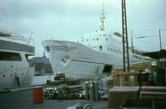 Dánia, Koppenhága, Havnepromenade., 1966, Lőw Miklós, hajó, színes, kikötő, Bornholm-hajó, gázpalack, Fortepan #85611