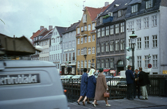 Dánia, Koppenhága, Nyhavn a Nyhavnsbroen felől nézve., 1966, Lőw Miklós, színes, Volkswagen Bogár, Fortepan #85615