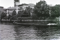 Németország, Berlin, Spree folyó a Múzeum-sziget északi csúcsánál a Monbijoubrücke-ről nézve., 1914, Schmidt Albin, hajó, Fortepan #86164