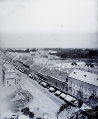 Szerbia, Újvidék, ulica (egykor Kossuth Lajos utca) a Városháza tornyából nézve., 1904, Magyar Földrajzi Múzeum / Erdélyi Mór cége, szobor, napellenző, Fortepan #86426