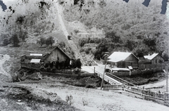 Románia,Erdély, Kommandó, Kovászna és Kommandó közötti gravitációs sikló., 1914, Magyar Földrajzi Múzeum / Erdélyi Mór cége, sérült kép, siklóvasút, hegyoldal, Fortepan #86511