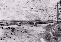 Hungary, Hatvan, a Zagyva folyó hídja., 1930, Magyar Földrajzi Múzeum / Erdélyi Mór cége, bridge, river, damaged photo, Fortepan #86556