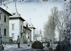 Hungary, Hévíz, a Gyógyfürdő parkja (később Dr. Schulhof Vilmos sétány), György-ház (később Szent András Állami Reumatológiai és Rehabilitációs Kórház) és a kápolna., 1911, Magyar Földrajzi Múzeum / Erdélyi Mór cége, chapel, damaged photo, Fortepan #86693