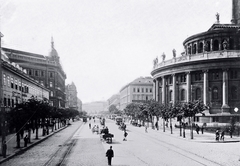 Magyarország, Budapest V.,Budapest VI., Bajcsy-Zsilinszky út (Váci körút) a Deák Ferenc tér felé nézve, jobbra a Szent István-bazilika., 1905, Magyar Földrajzi Múzeum / Erdélyi Mór cége, neoreneszánsz, Ybl Miklós-terv, Hild József-terv, Budapest, neoklasszicizmus, Fortepan #86707